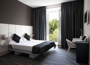 Hotel Petit Palace Santa Barbara