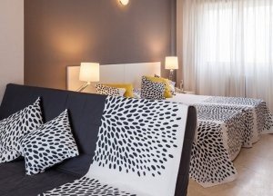 Apartamentos Sercotel Togumar