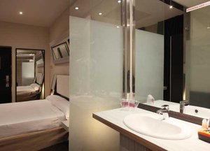 Hotel Petit Palace Italia Gran Via