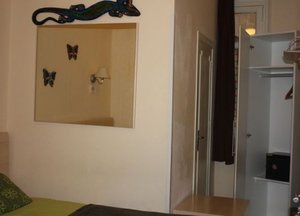 Hostal Madrid Gran Via 63