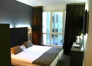 Hotel Petit Palace San Bernardo