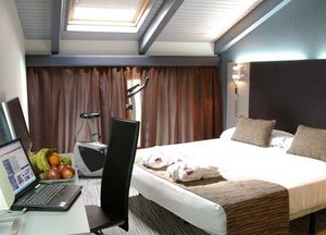 Hotel Petit Palace San Bernardo